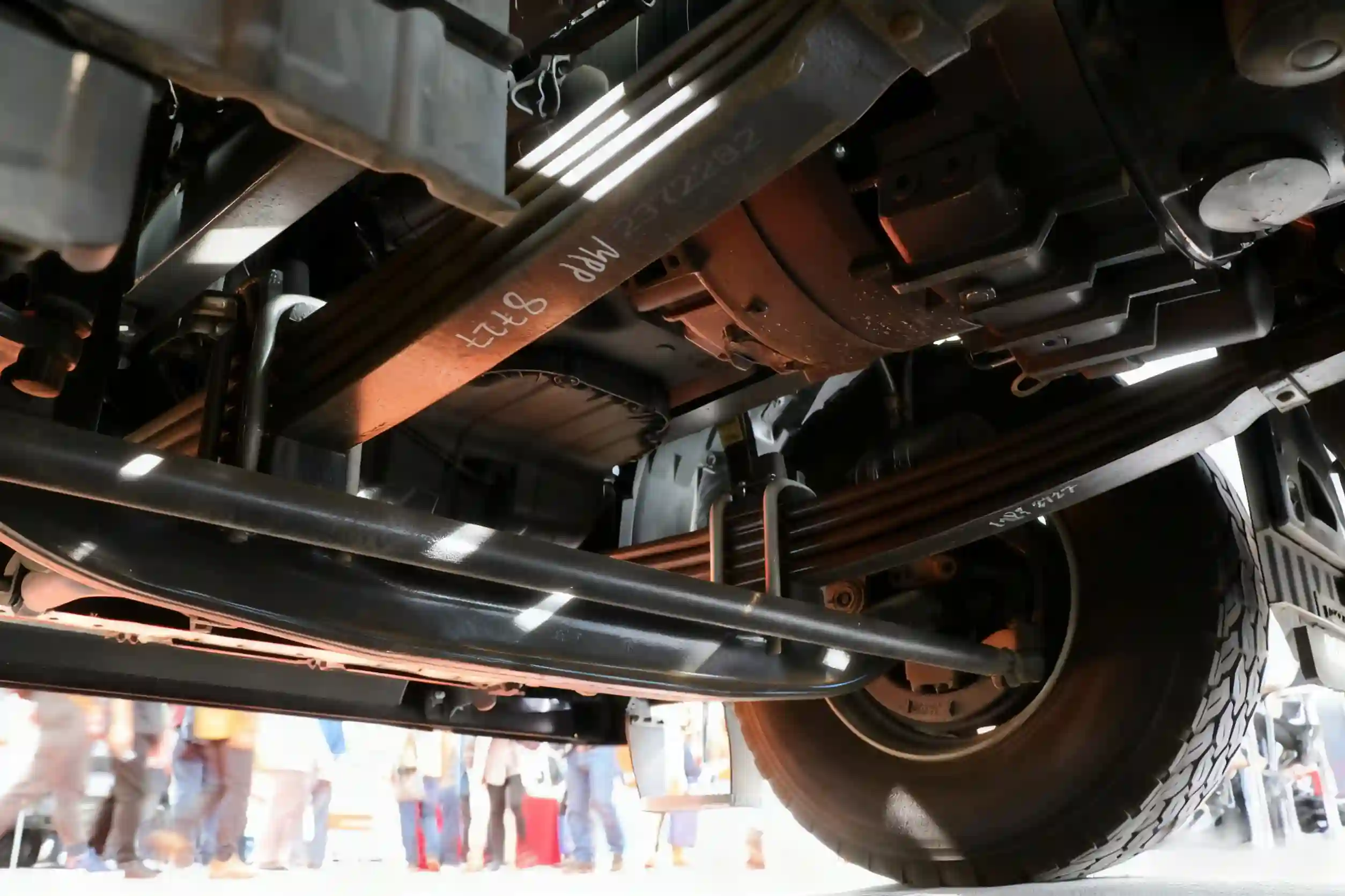 2372282 SUP9 Leaf Spring Truck